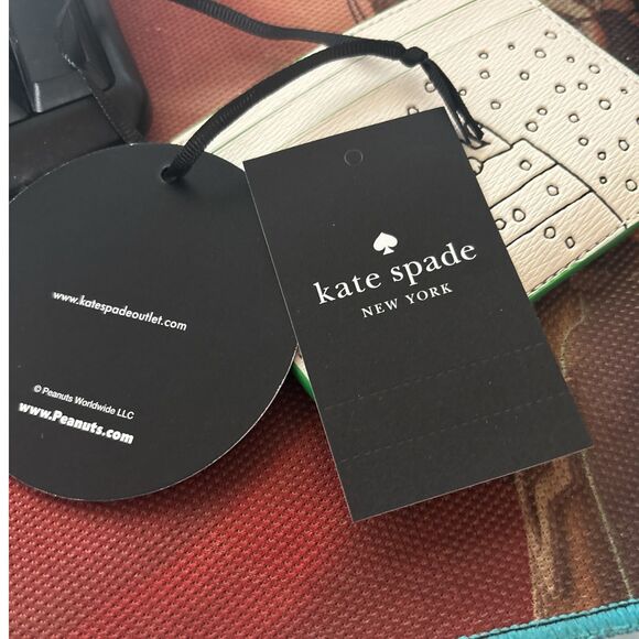 Kate Spade Peanuts x Kate Snoopy- Small Card Holder Wallet - KM583 - Snoopy - Picture 3 of 3